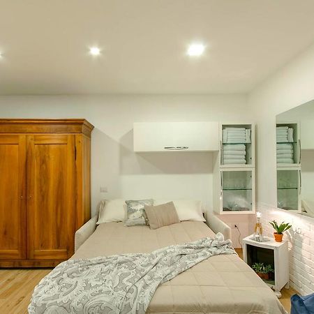 Brand New! Luxurious Apartment In Heart Of מילאנו מראה חיצוני תמונה